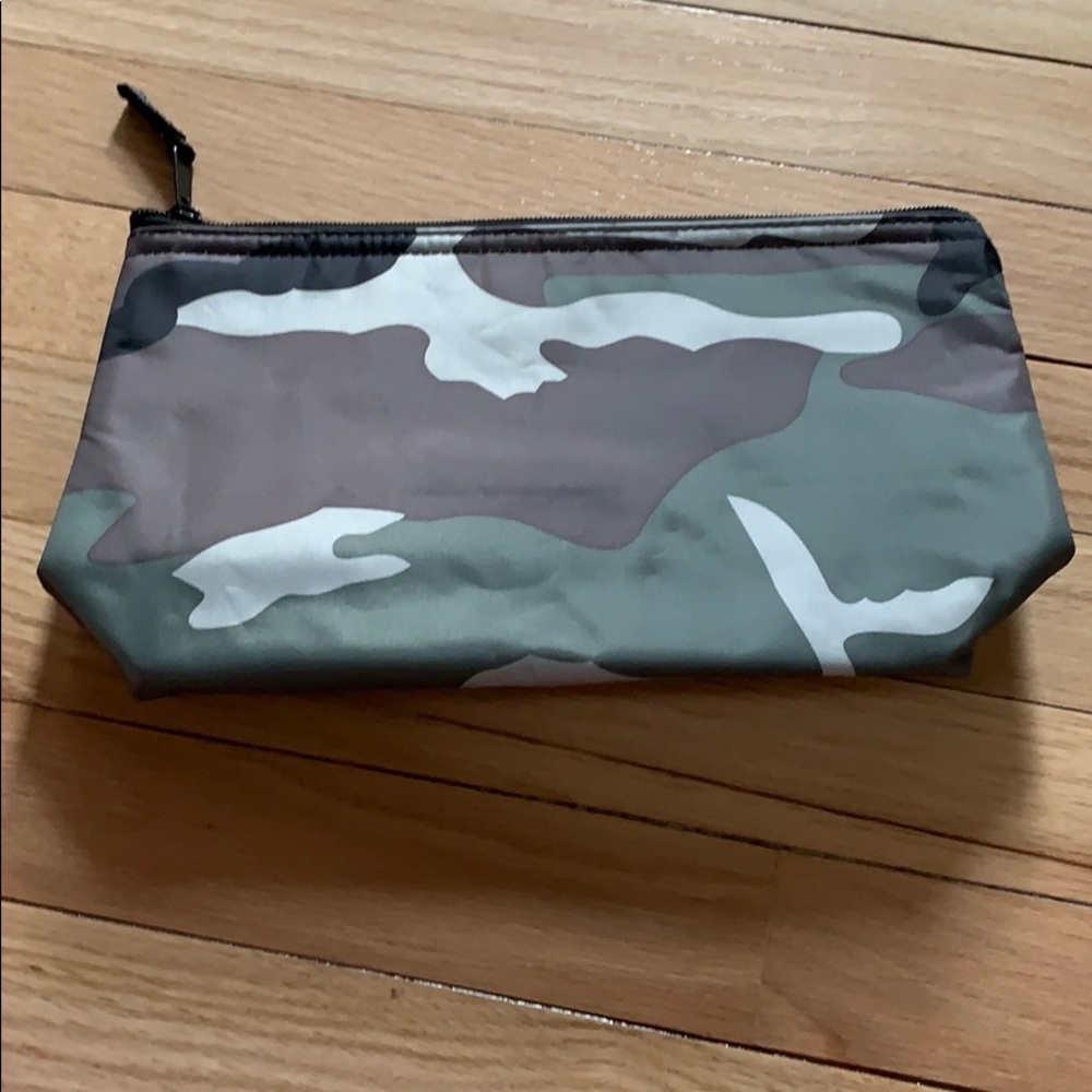 Camouflage thirty one insulated bag